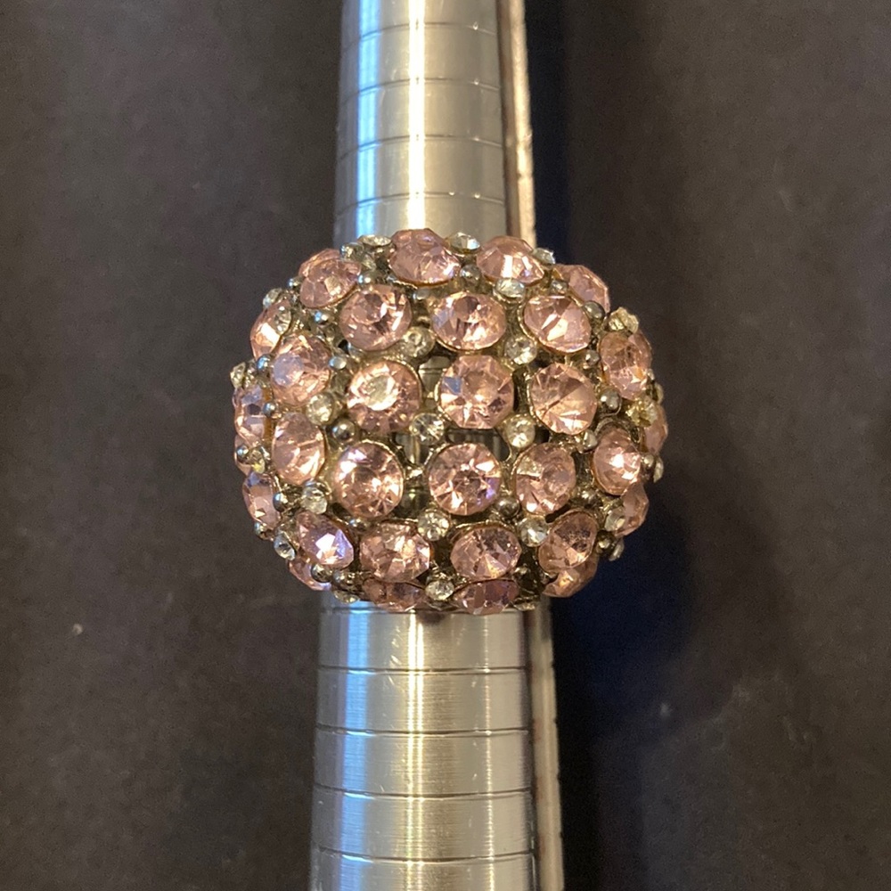 Size 8 large bold vintage ring with pink and white crystal stones